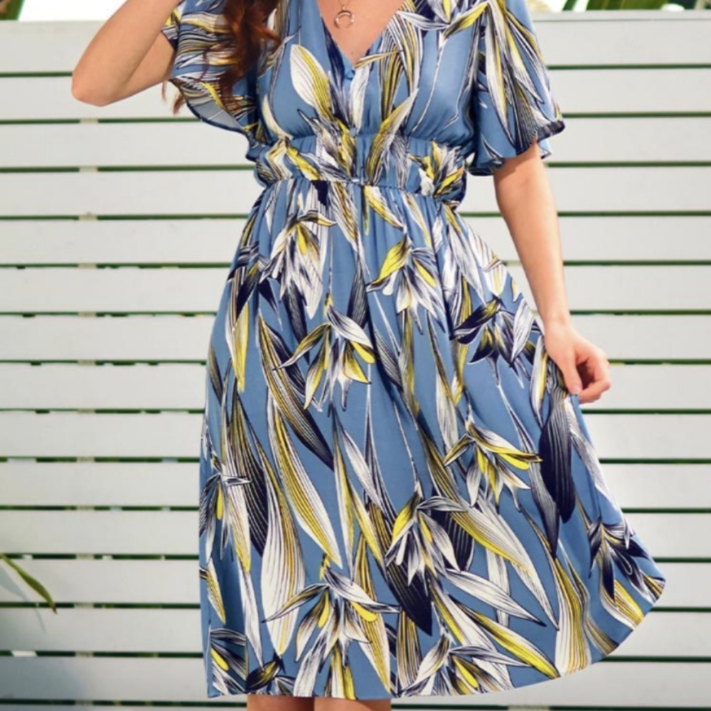 Heidi Buttoned V-neck Elastic Waist Dress